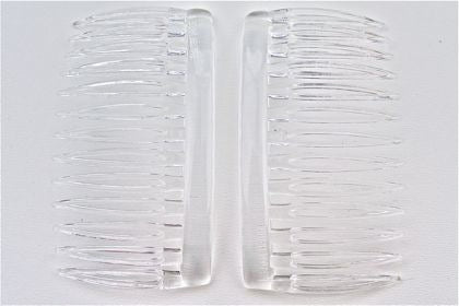 Comb Clear 8 x 5cm Pack of 2