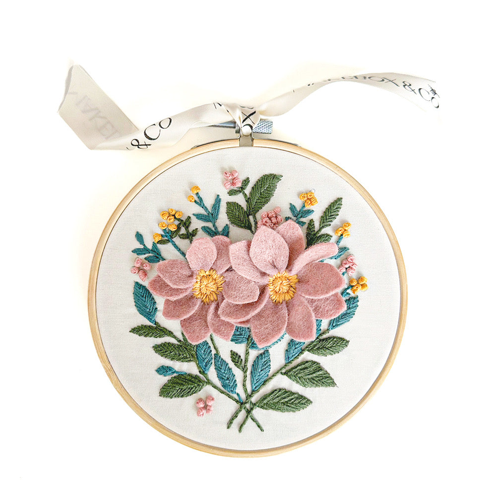 Makebox Embroidery Kit ANEMONE JAPONICA - Default (EMBKITMAKANE)