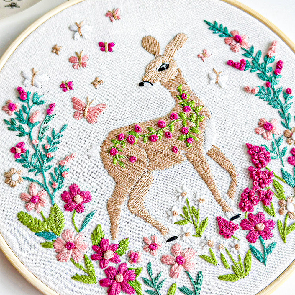 Makebox Embroidery Kit FROLICKING FAWN - Default (EMBKITMAKFAWN)