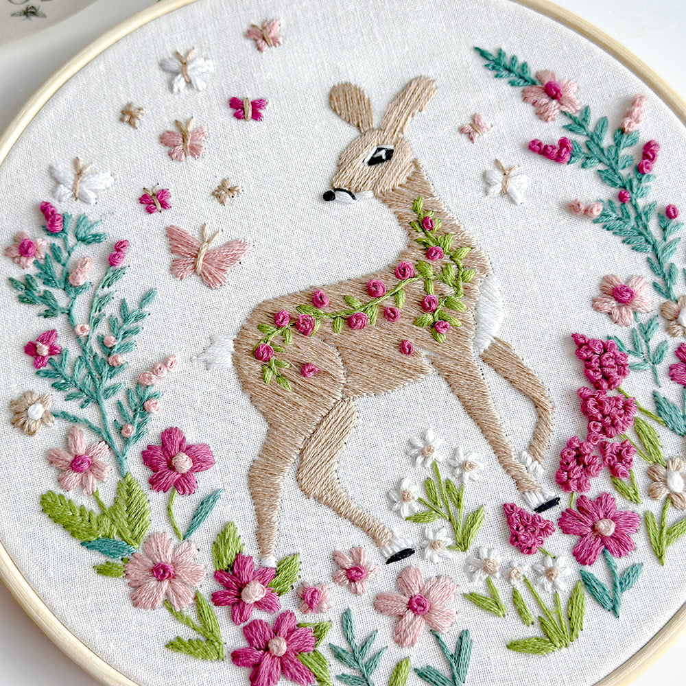 Makebox Embroidery Kit FROLICKING FAWN - Default (EMBKITMAKFAWN)